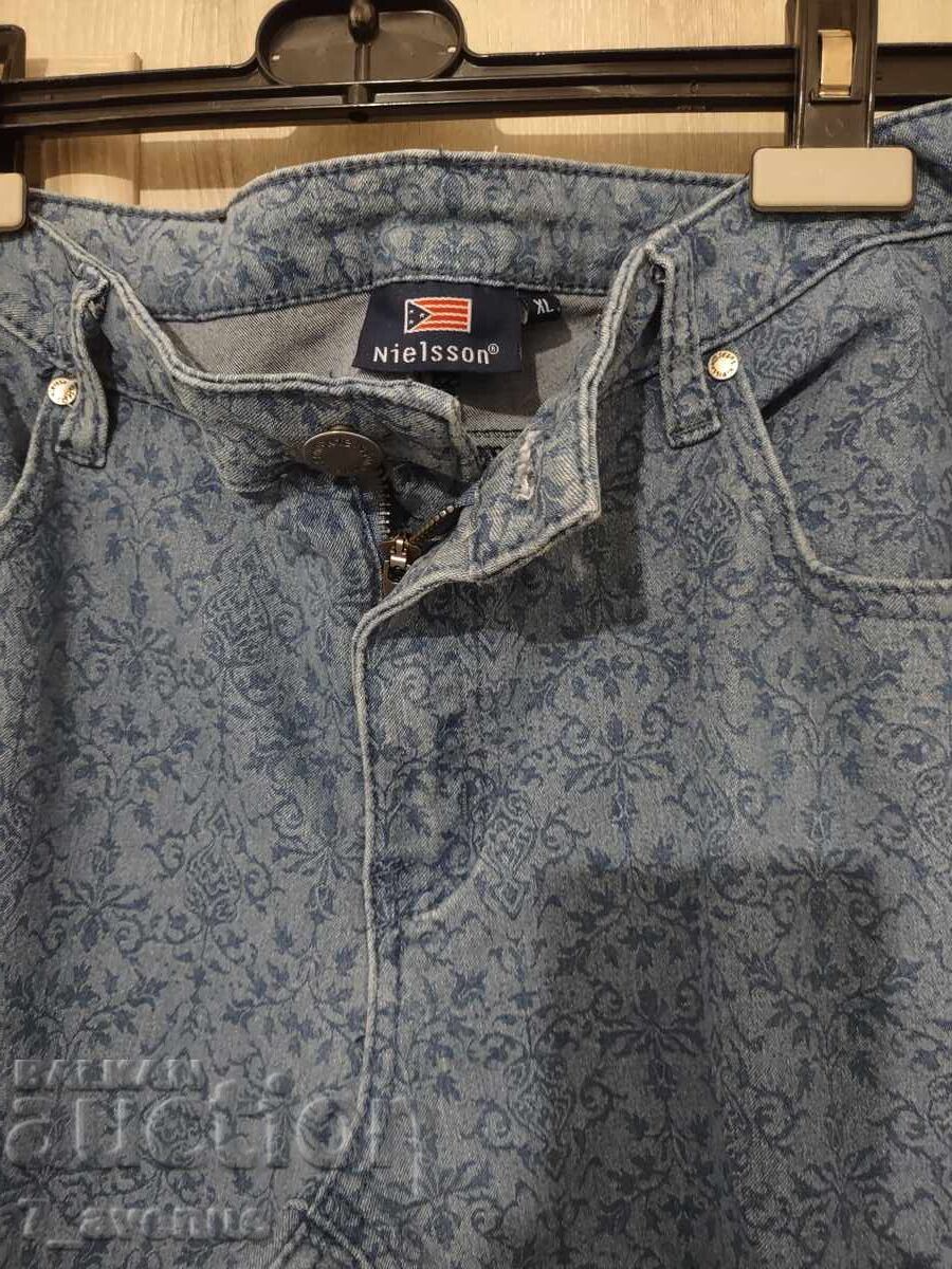 Παράδοση Γυναικεία τζιν παντελόνια, Nielsson ρούχο ποιότητας, 25.10.25