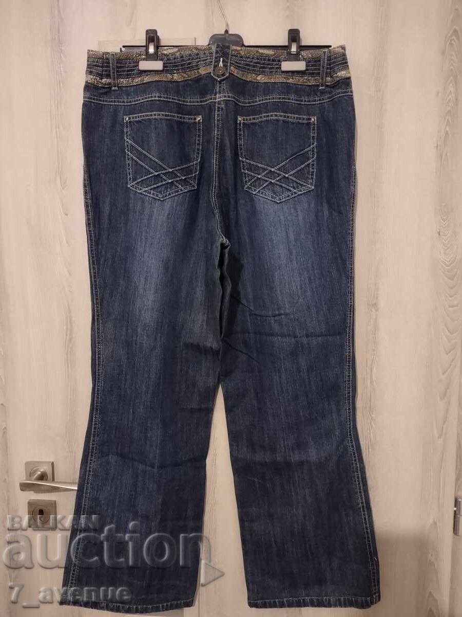 Delivery of Women's Jeans, Quality Garment, 25.10.25