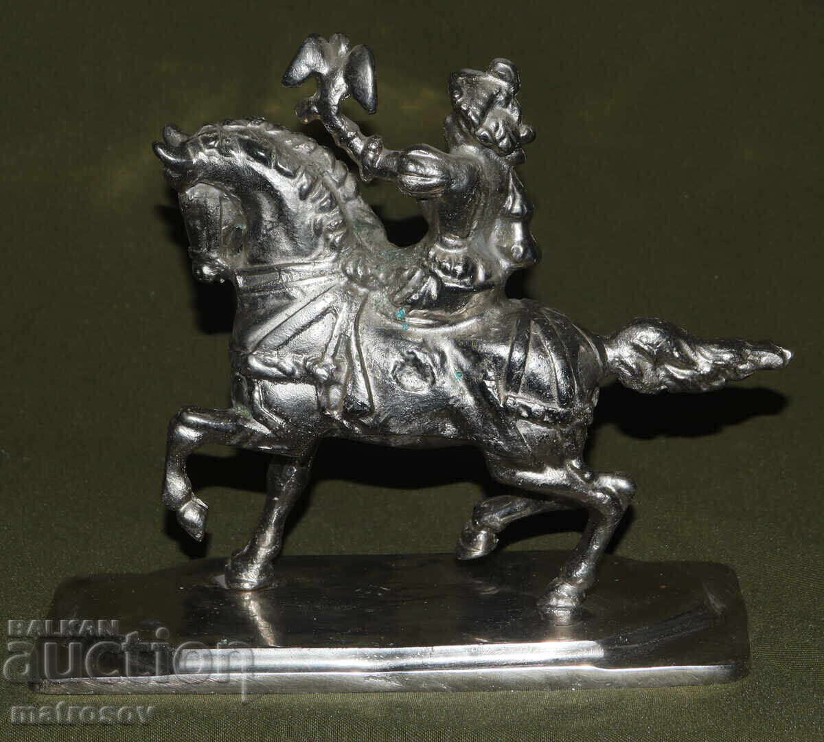 Μεταλλικό γλυπτό Κυνηγός με γεράκι - 6