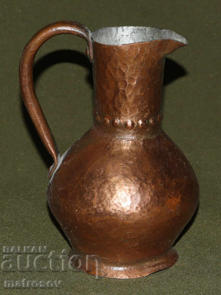 Canea tradițională din cupru, lucrată manual cu preț 120.00 BGN | € 61.36 Canea tradițională din cupru, lucrată manual cu preț 120.00 BGN | € 61.36