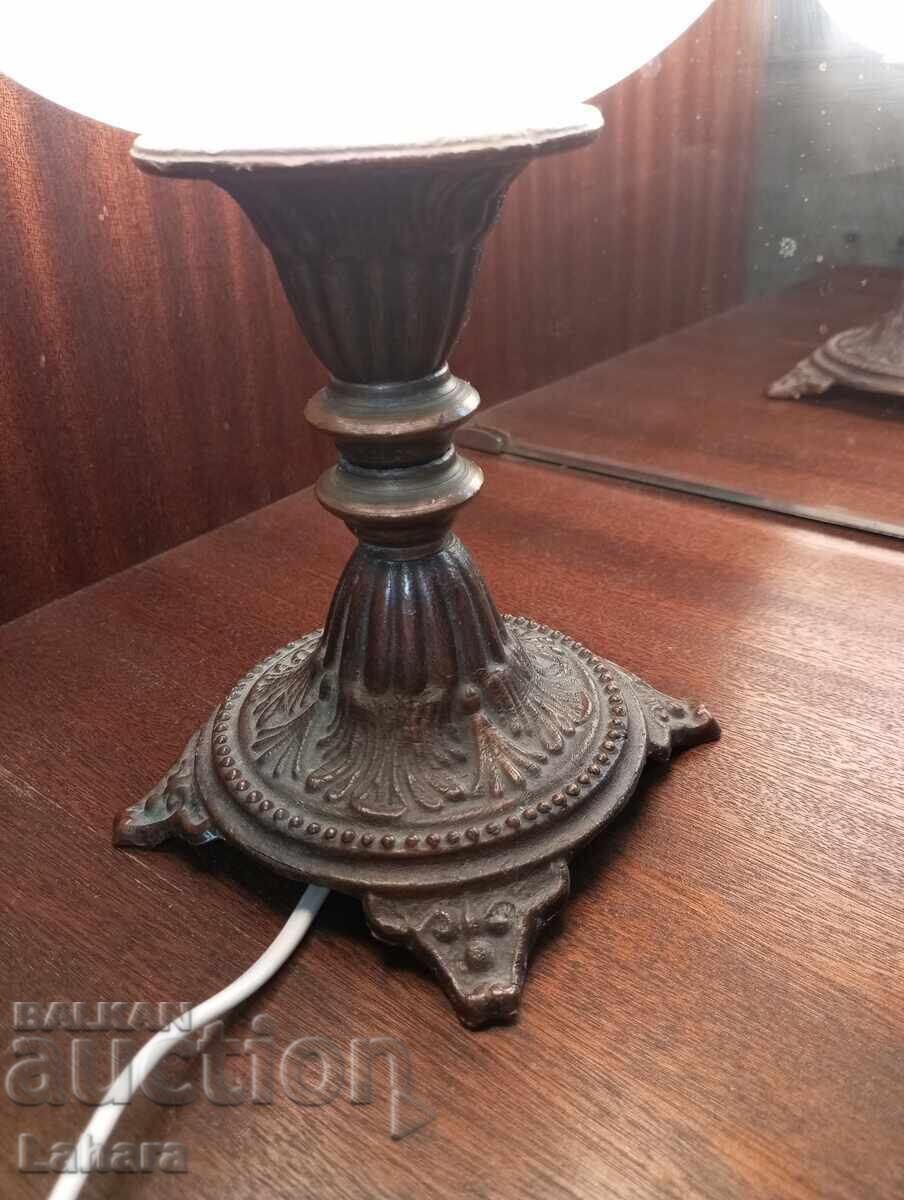 Delivery of Beautiful bronze night lamp
