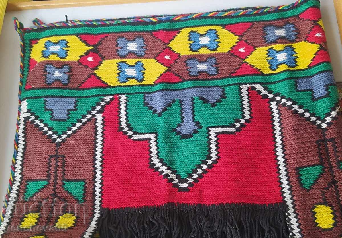 Auction Authentic embroidered cover for decoration Auction Authentic embroidered cover for decoration