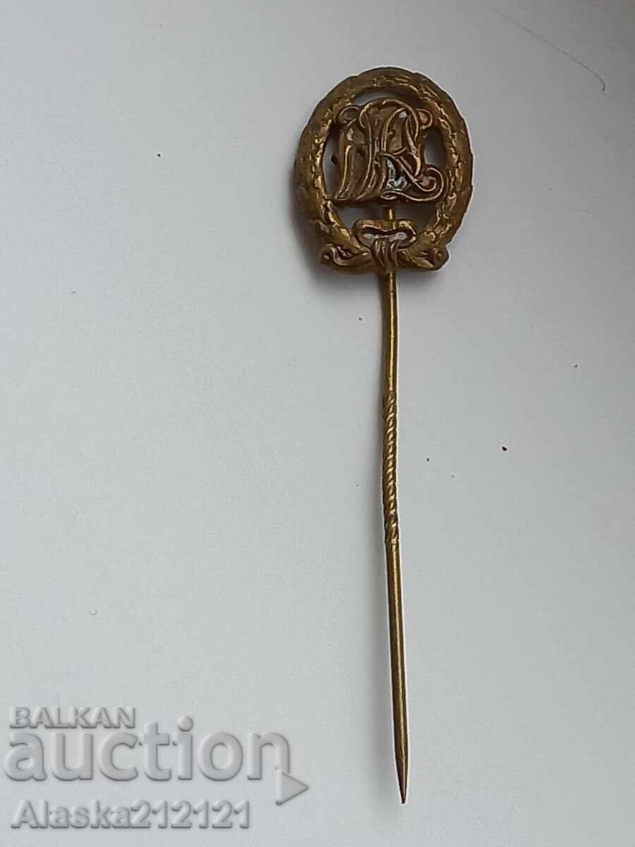 Old German Sports Badge with price 12.00 BGN | € 6.14 Old German Sports Badge with price 12.00 BGN | € 6.14