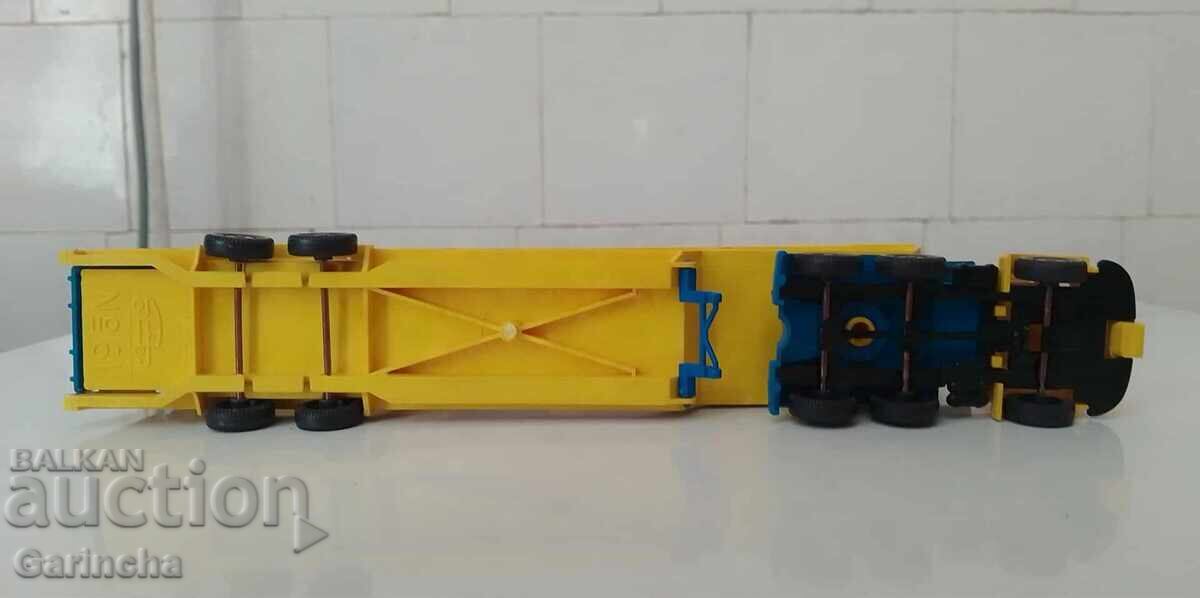 Old plastic model Made in Greece - 5 Old plastic model Made in Greece - 5