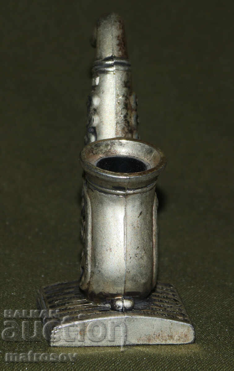 Delivery of Silver-plated small decorative saxophone figurine