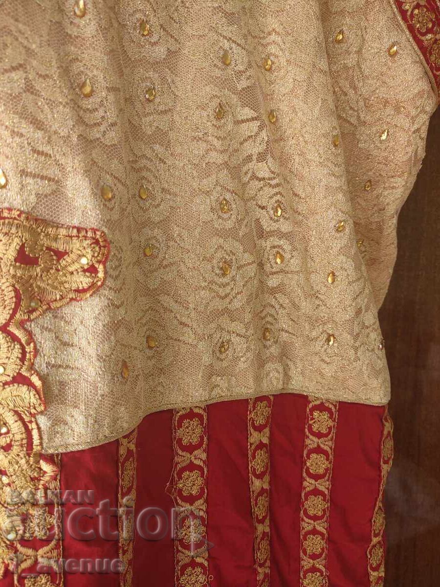 Richly embroidered dress, beautiful 25.10.25 - 6
