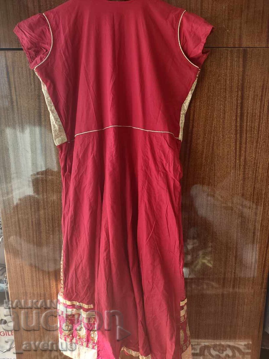 Richly embroidered dress, beautiful 25.10.25 - 7