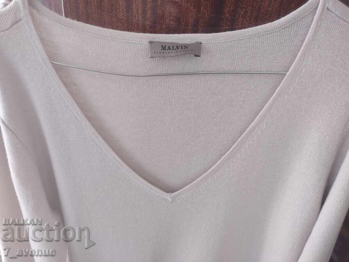 Elegant stylish dress, ivory color, beautiful 25.10.25 with price 29.00 BGN | € 14.83