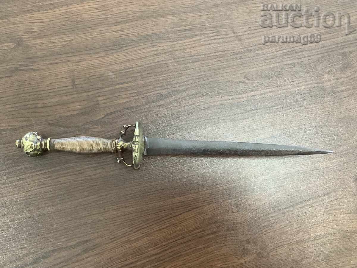 Доставка на СТИЛЕТ , КАМА, КОРТИК от около 1650 - 1700 година