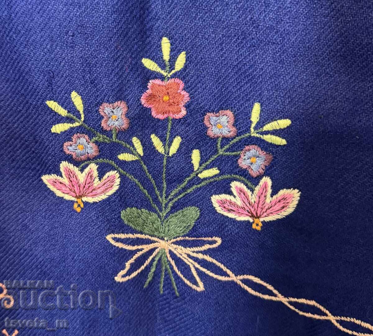 WOOL APRON WITH EMBROIDERY OF NATIONAL COSTUME with price 15.00 BGN | € 7.67