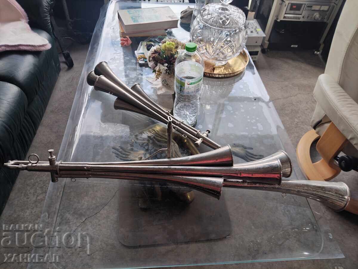 OLD MUSICAL INSTRUMENT G.D.R - 5 OLD MUSICAL INSTRUMENT G.D.R - 5