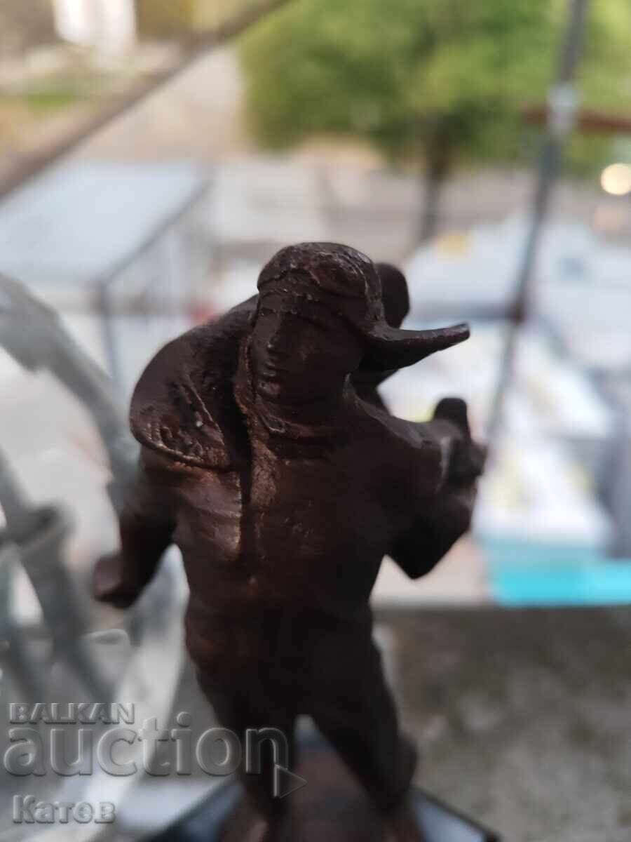 Lot of a watch from a fighter plane and a statuette of a Soviet pilot - 5 Lot of a watch from a fighter plane and a statuette of a Soviet pilot - 5