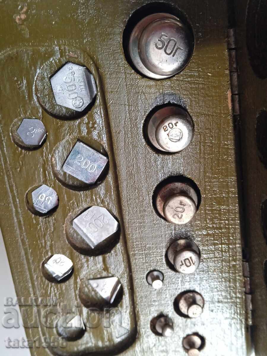 Weights for scales set with price € 27.00 | 52.81 BGN