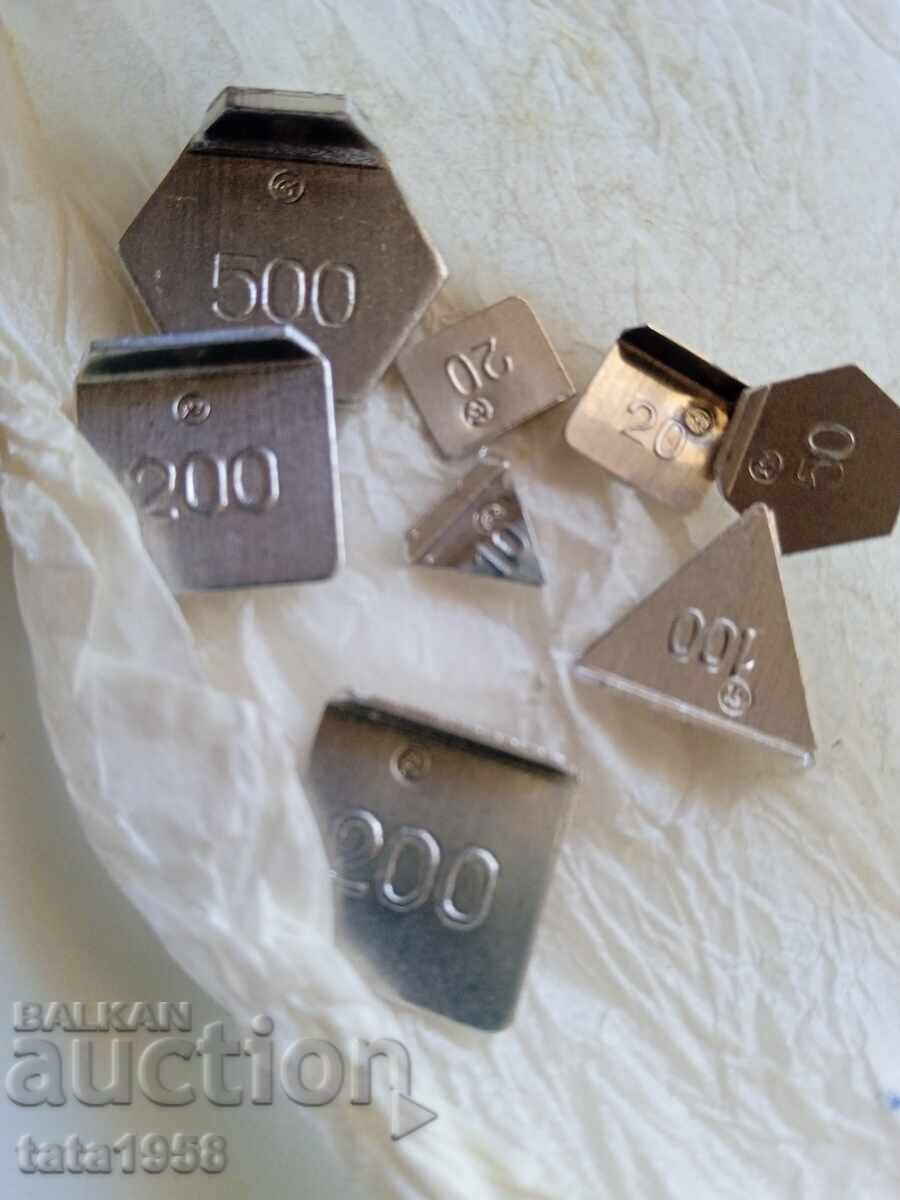 Weights for scales set