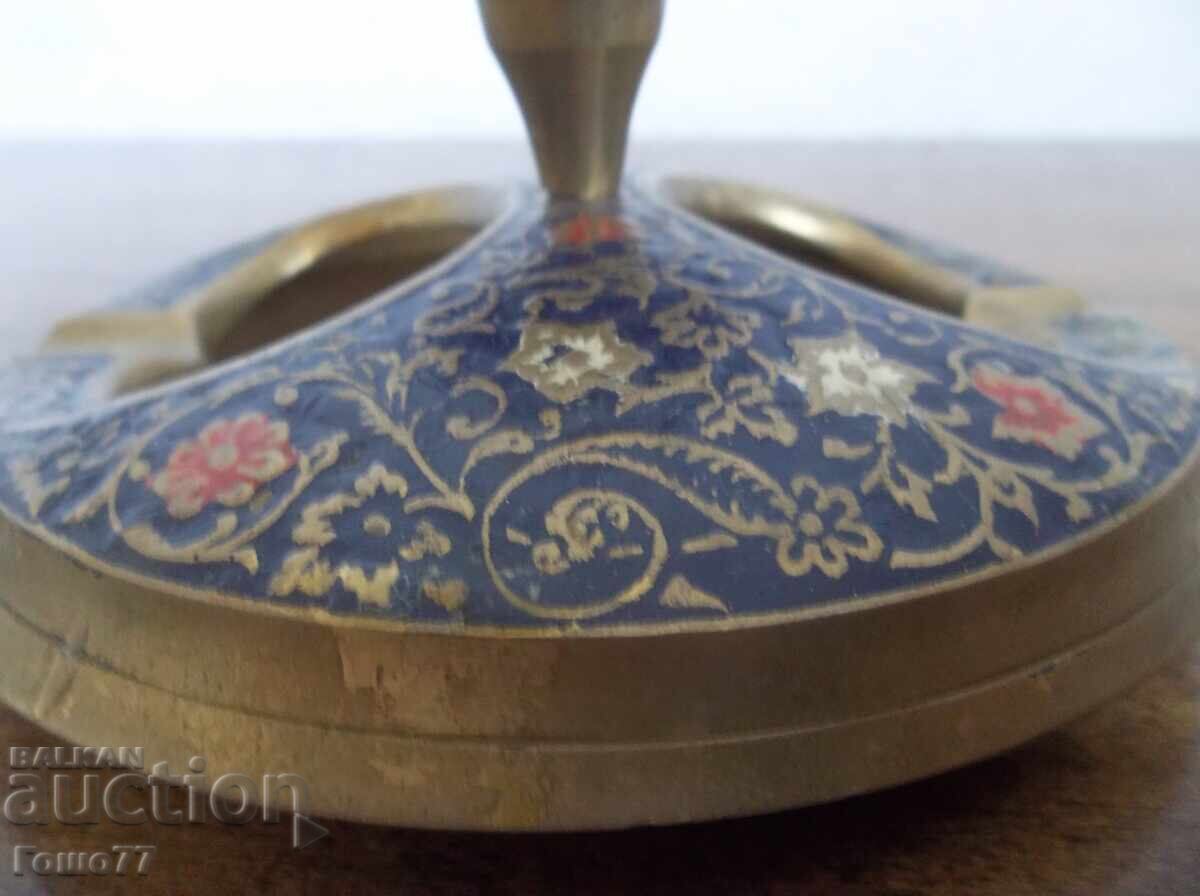 Licitație Scrumieră