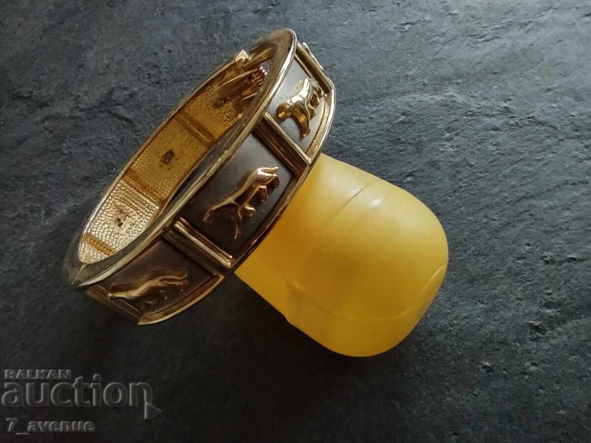 Ενδιαφέρον βραχιόλι με άγρια γάτα, ίσως πάνθηρα 26.10.25 με τιμή 69.00 BGN | € 35.28