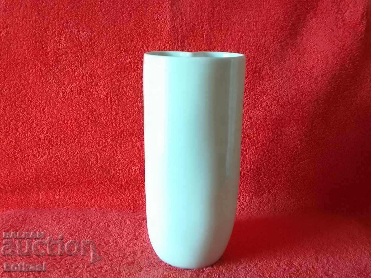 Auction  Old White Porcelain Vase Germany Meissen Meissen