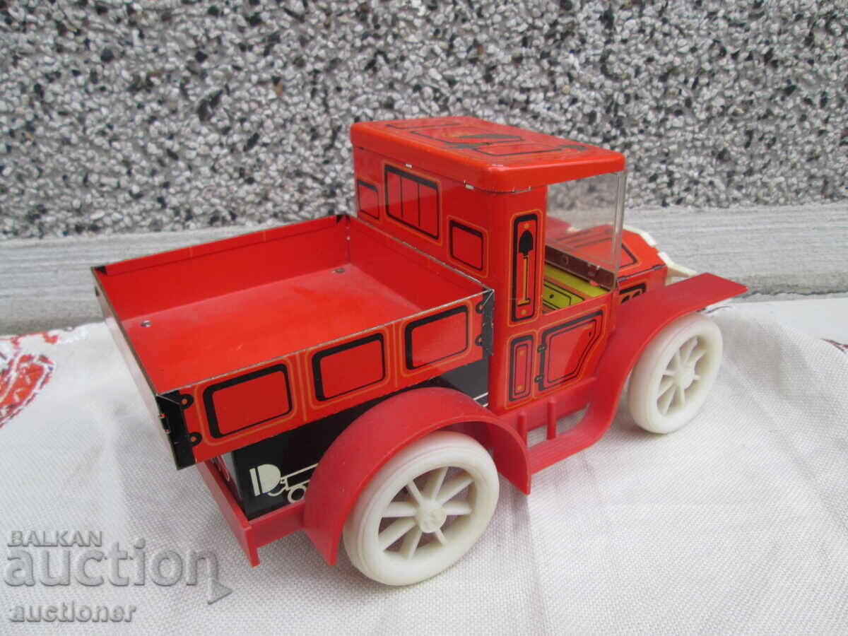 Доставка на СТАР МЕТАЛЕН КАМИОН, КОЛА С БАТЕРИЯ-НОРМА