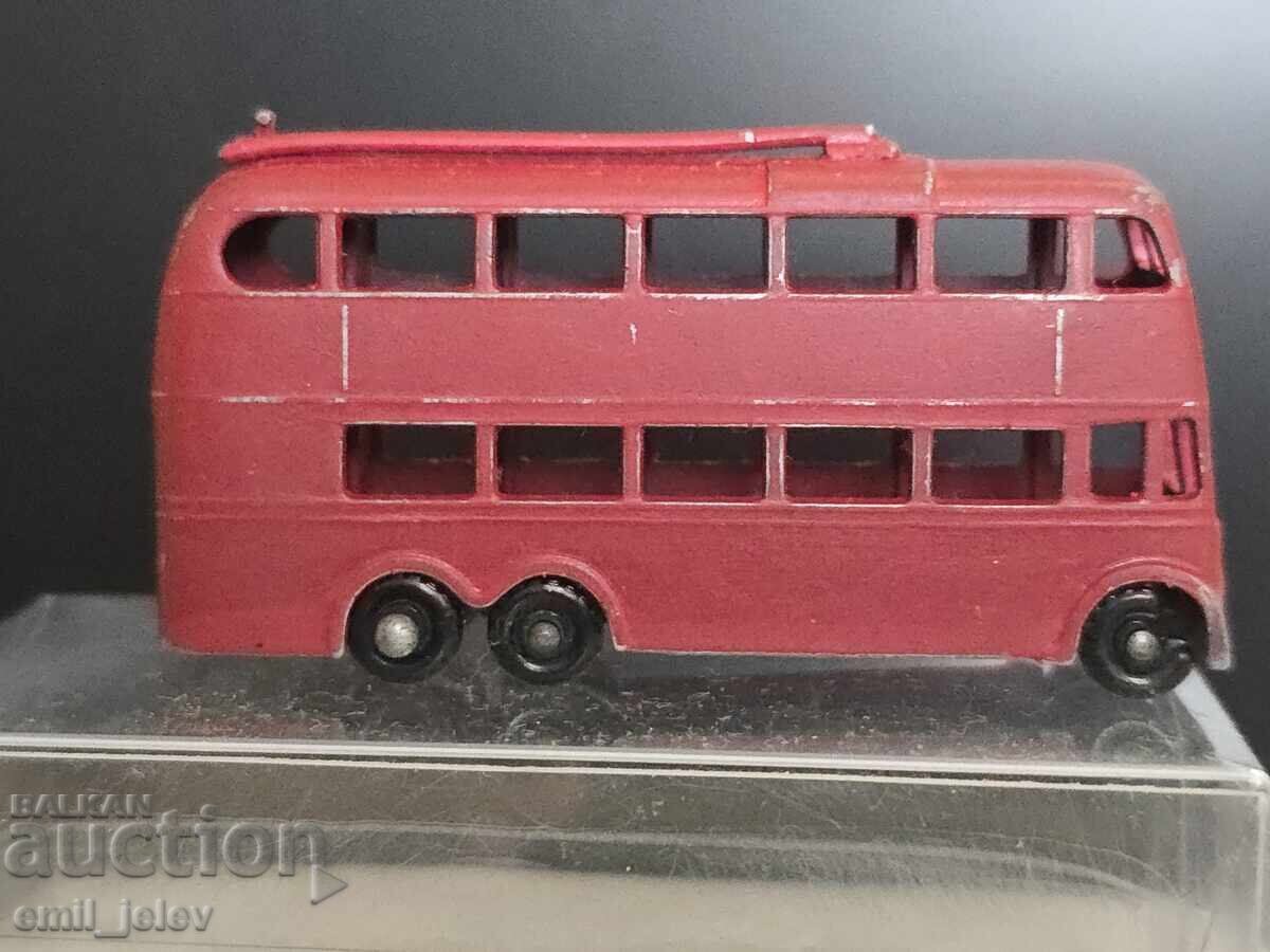 Matchbox LESNEY 56A Trolleybus 1958-1964 god cu preț 14.99 BGN | € 7.66 Matchbox LESNEY 56A Trolleybus 1958-1964 god cu preț 14.99 BGN | € 7.66