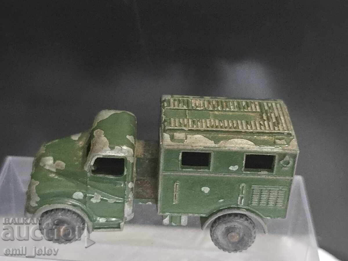 Auction  Matchbox LESNEY 68A Army Wireless Truck 1959-1964