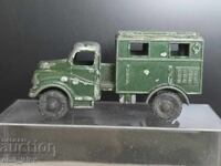 Matchbox LESNEY 68A Army Wireless Truck 1959-1964 god