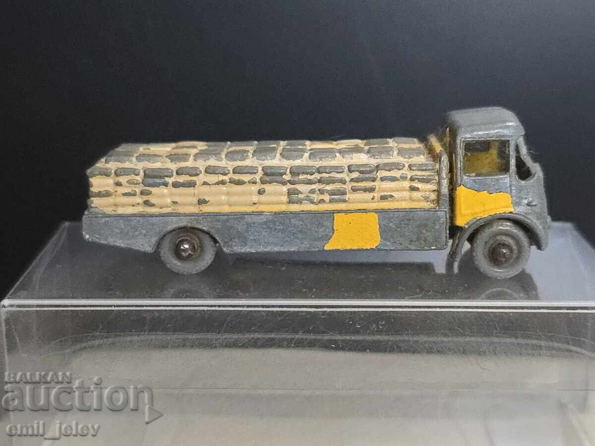 Matchbox LESNEY 51A Albion Chieftain 1958-1964 year with price 9.99 BGN | € 5.11