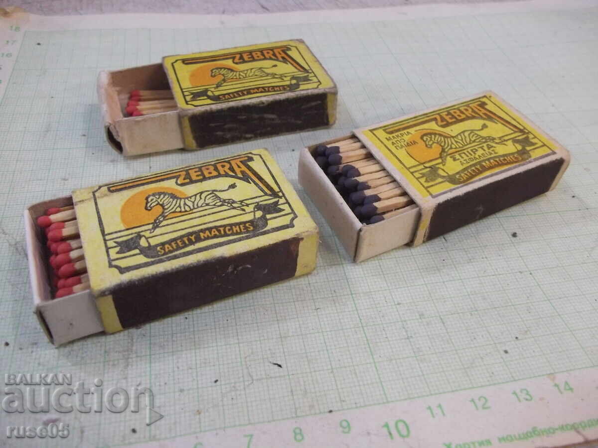Licitație Lot de 3 cutii de chibrituri "ZEBRA"