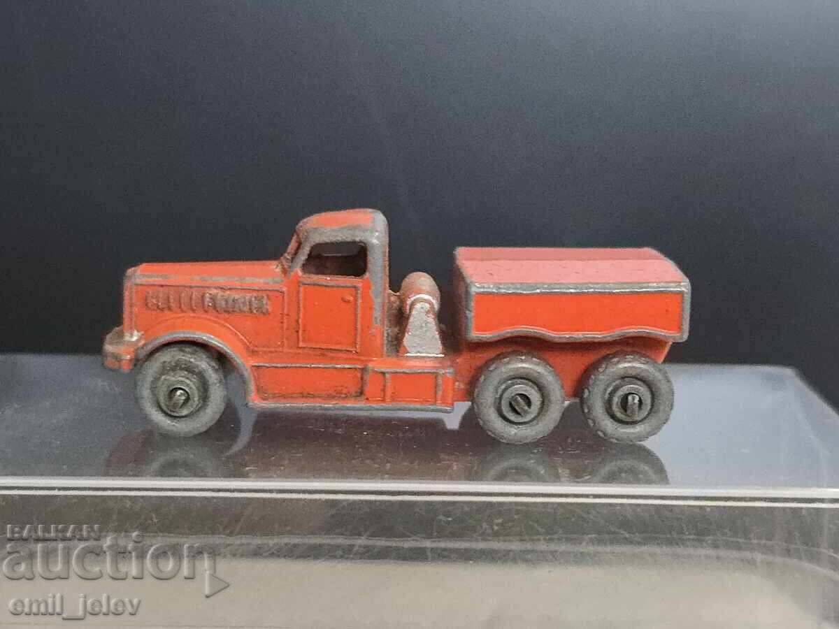 Matchbox LESNEY 15A Diamond T Prime Mover 1955-1958