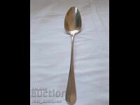 O lingură uriașă de argint