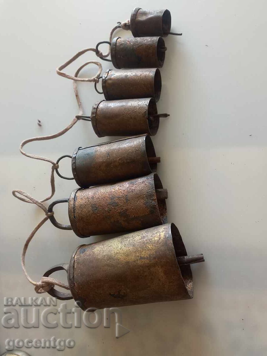 VAS DE BAIE DIN BUMBAC CLOPOT CLOPOT cu preț 13.00 BGN | € 6.65 VAS DE BAIE DIN BUMBAC CLOPOT CLOPOT cu preț 13.00 BGN | € 6.65