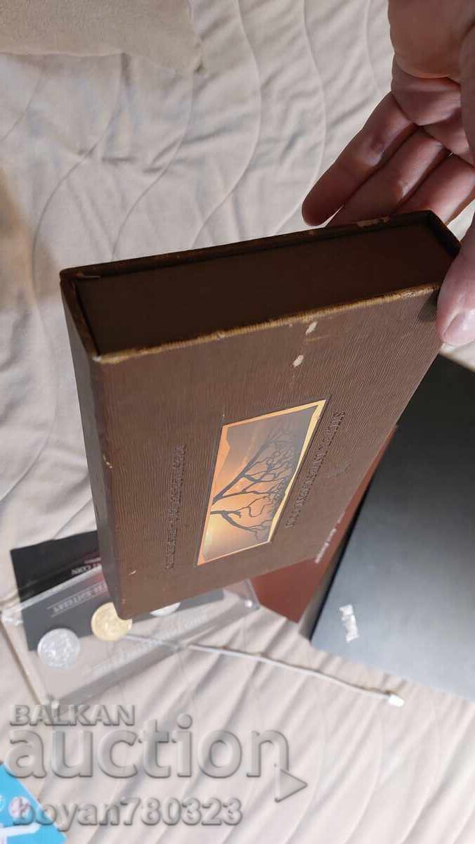 Licitație Set de prestigiu din argint Malawi 2010