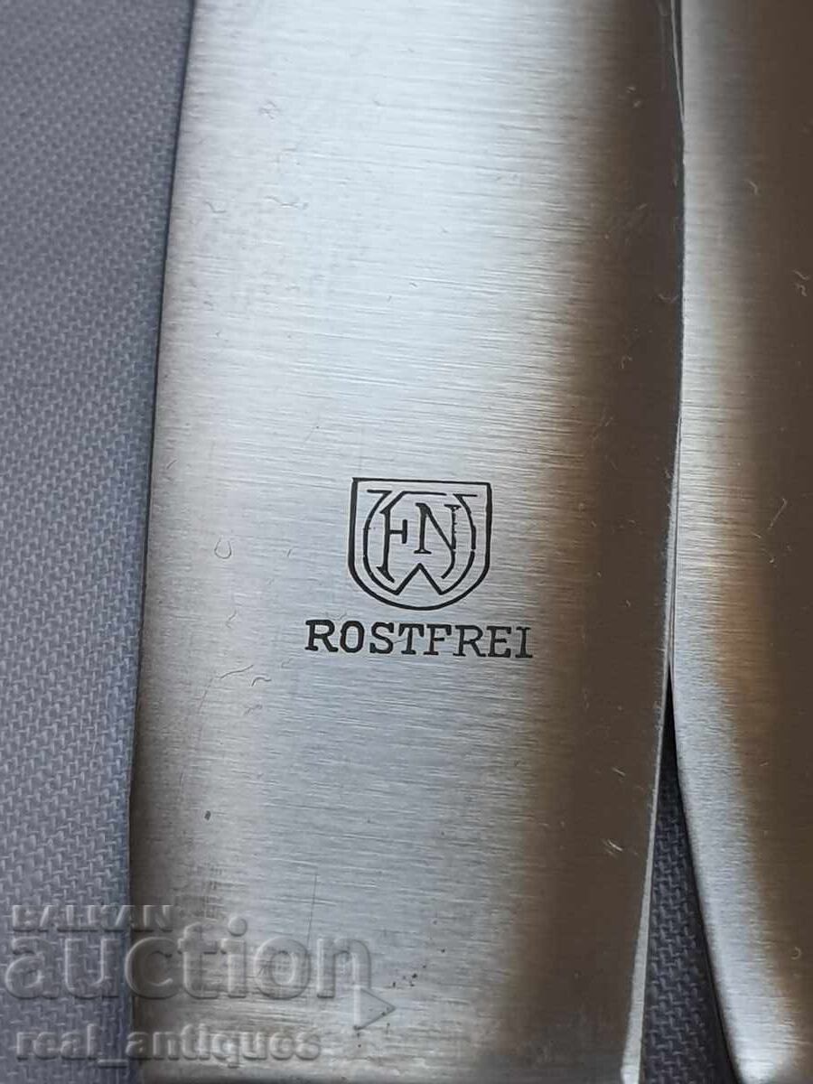 Delivery of Set of silver plated utensils Delivery of Set of silver plated utensils