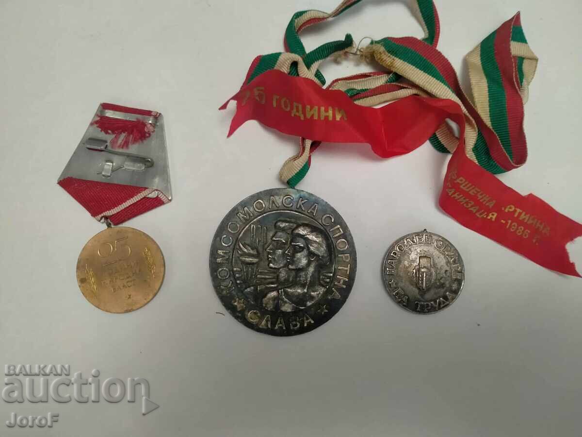 Lot de trei medalii