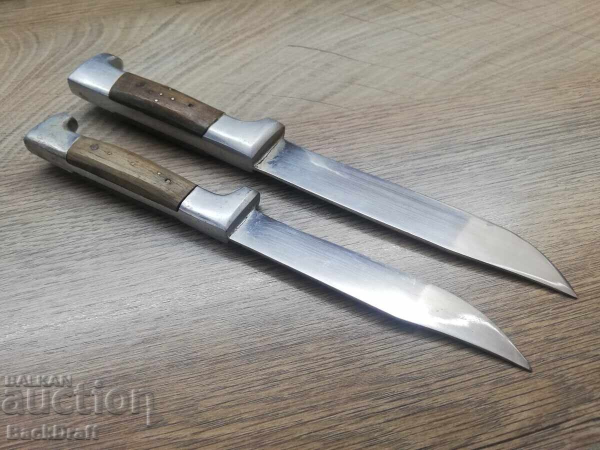 Доставка на 2 броя Стари Ножове,Нож,Острие Майстор Тодор Лалев-Габрово Доставка на 2 броя Стари Ножове,Нож,Острие Майстор Тодор Лалев-Габрово