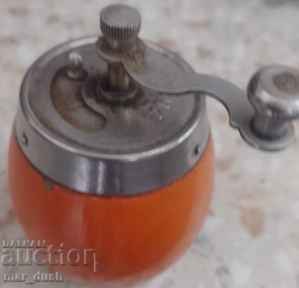 Retro pepper mill - 6