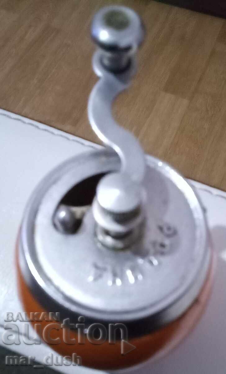 Retro pepper mill - 7