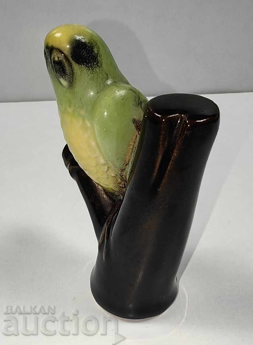 Delivery of OLD PORCELAIN FIGURE FIGURINE BIRD BIRD HEALTHY