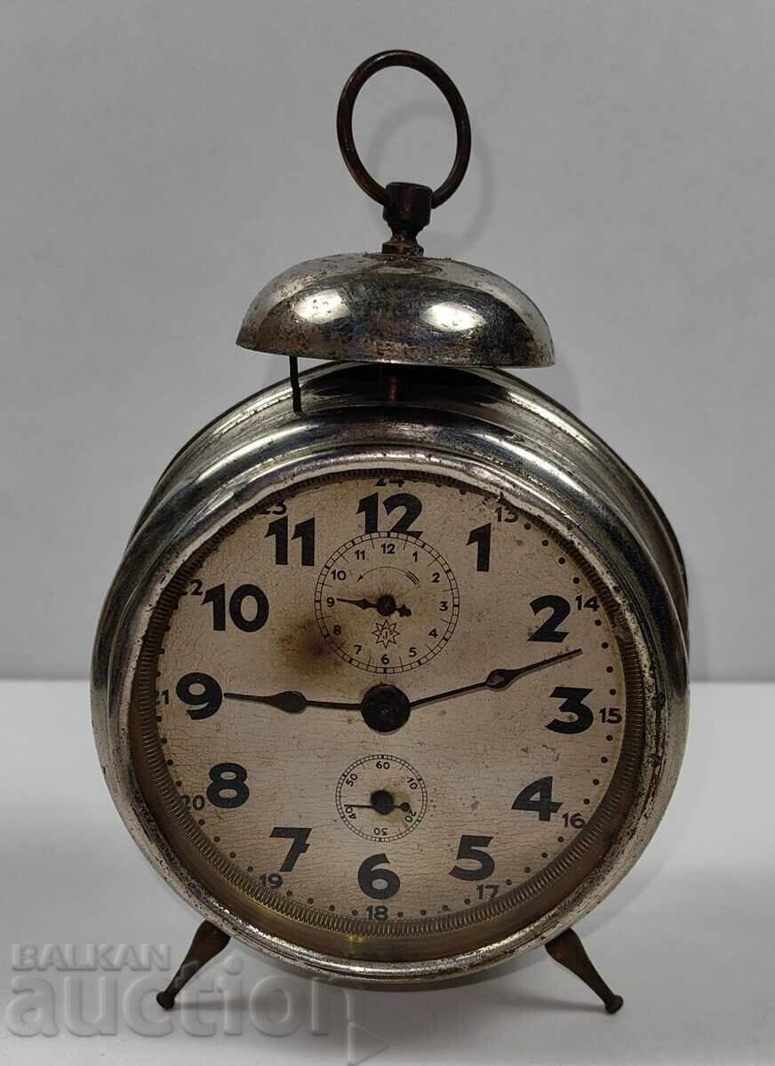 OLD JUNGHANS ALARM CLOCK FOR DECORATION, DOESN'T WORK OLD JUNGHANS ALARM CLOCK FOR DECORATION, DOESN'T WORK