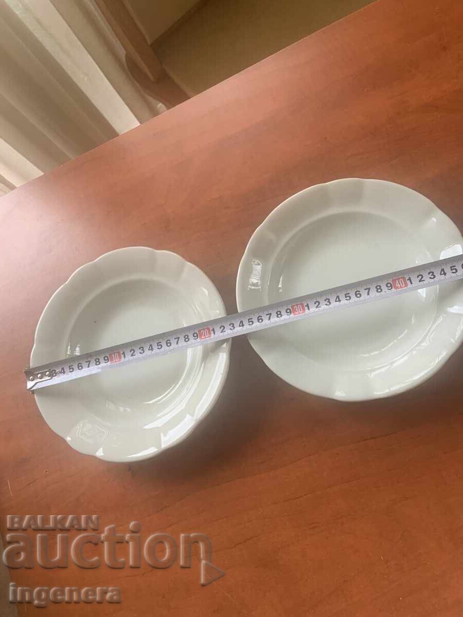 Πορσελάνινα Πιάτα Πιάτα από Πρώιμη Σοσιαλιστική Περίοδο για Συλλογή - 2 Τεμάχια με τιμή 9.00 BGN | € 4.60