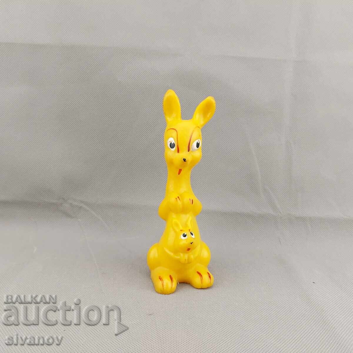 Παλιό λαστιχένιο παιχνίδι καγκουρώ από το 1970, βουλγάρικο #3153 Παλιό λαστιχένιο παιχνίδι καγκουρώ από το 1970, βουλγάρικο #3153