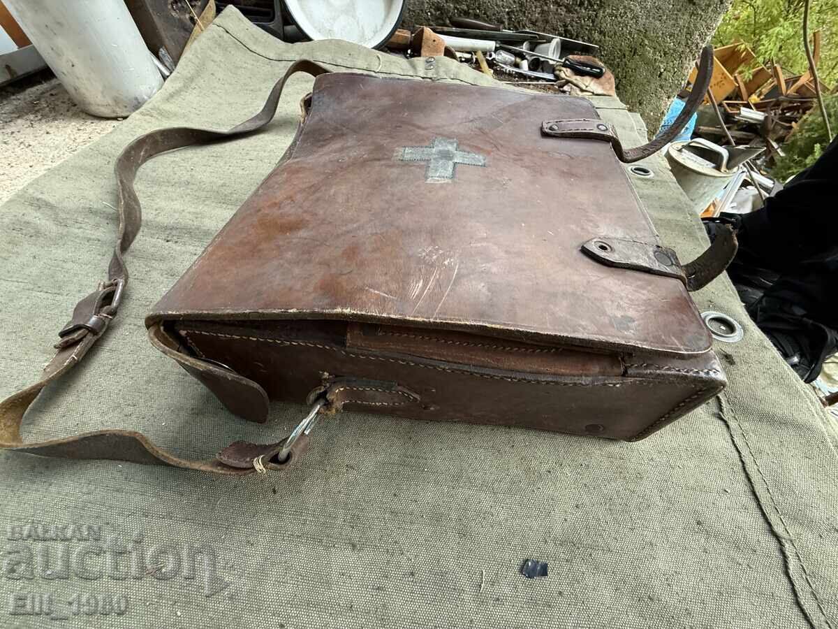 Licitație Geantă Sanitară Imperială