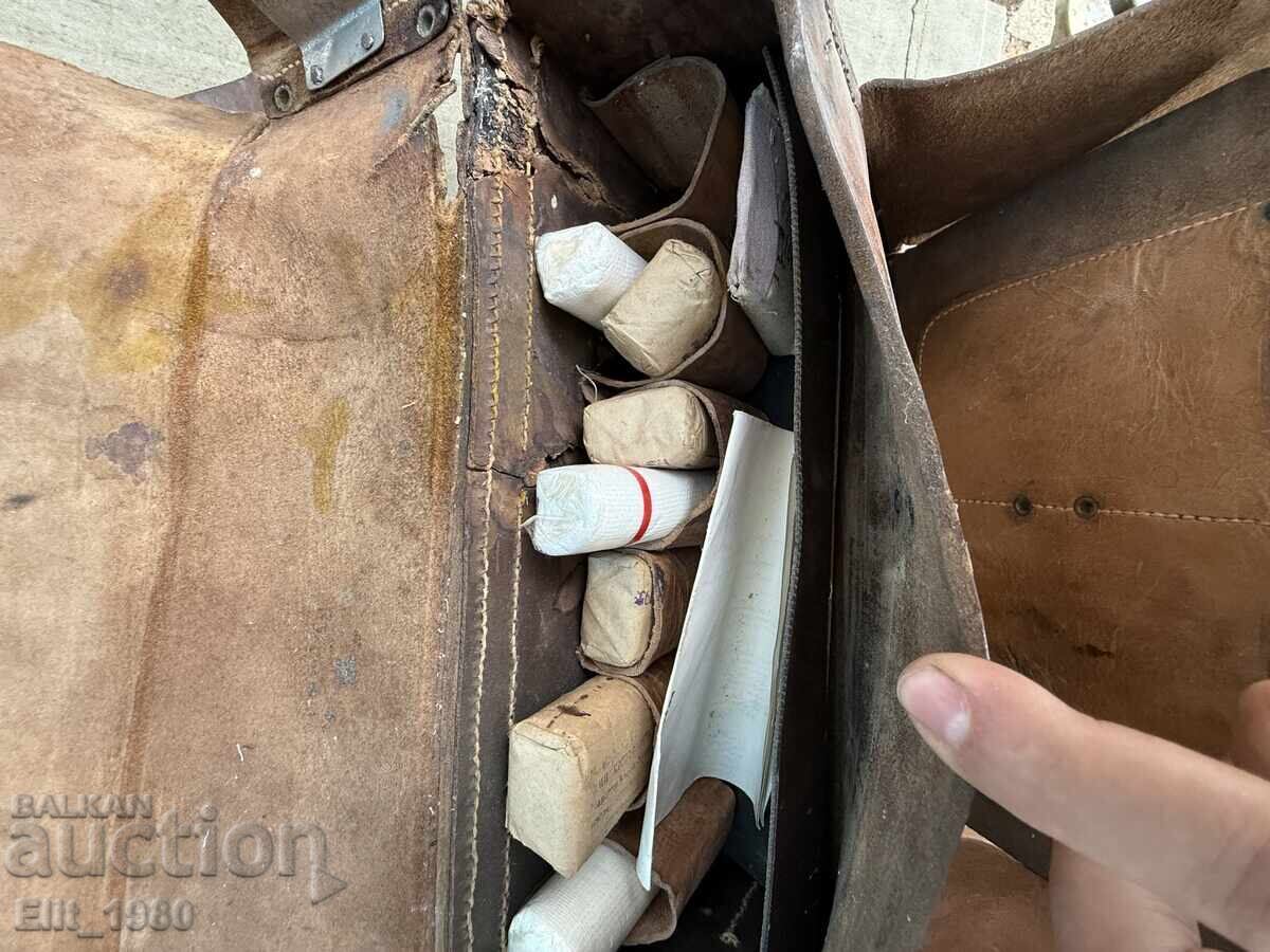 Geantă Sanitară Imperială - 7