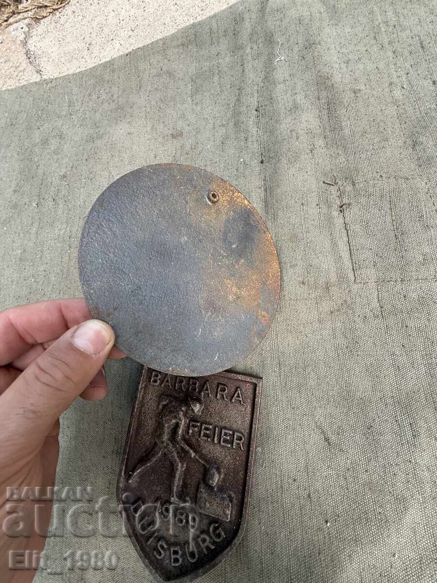 Licitație Plăcuțe metalice germane