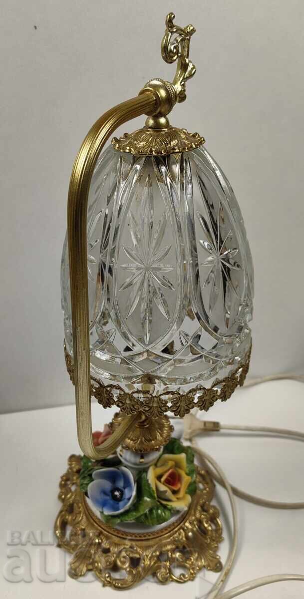 Δημοπρασία ΠΑΛΑΙΟ επιτραπέζιο ΝΥΧΤΕΡΙΝΟ ΦΩΤΙΣΤΙΚΟ ΜΕ ΠΟΡΣΕΛΑΝΙΝΑ ΣΤΟΙΧΕΙΑ ΛΟΥΛΟΥΔΙΑ ΤΡΙΑΝΤΑΦΥΛΛΑ