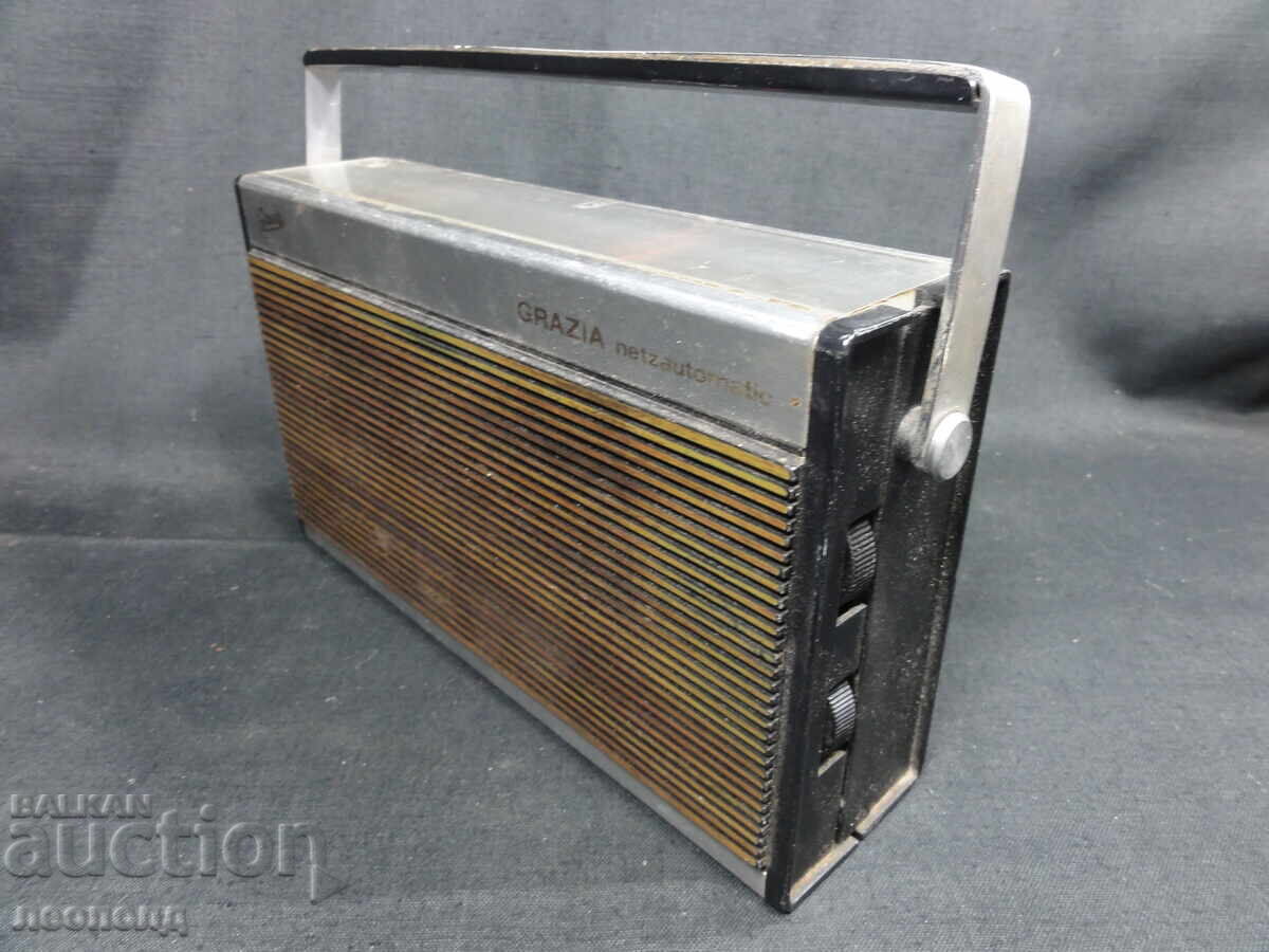 BZC STAR RETRO TRANSISTOR RADIO GRAETZ GRAZIA with price 8.50 BGN | € 4.35