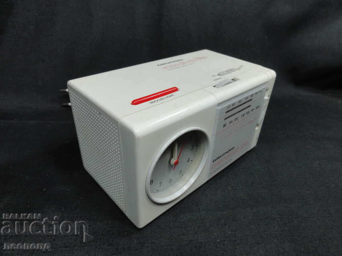 Auction BZTs STAR RETRO TRANSISTOR RADIO CLOCK GRUNDIG SONOCLOCK Auction BZTs STAR RETRO TRANSISTOR RADIO CLOCK GRUNDIG SONOCLOCK
