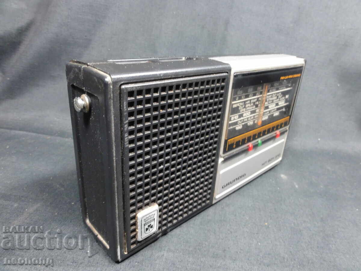 Auction  BZC STAR RETRO TRANSISTOR RADIO GRUNDIG HIT BOY 310