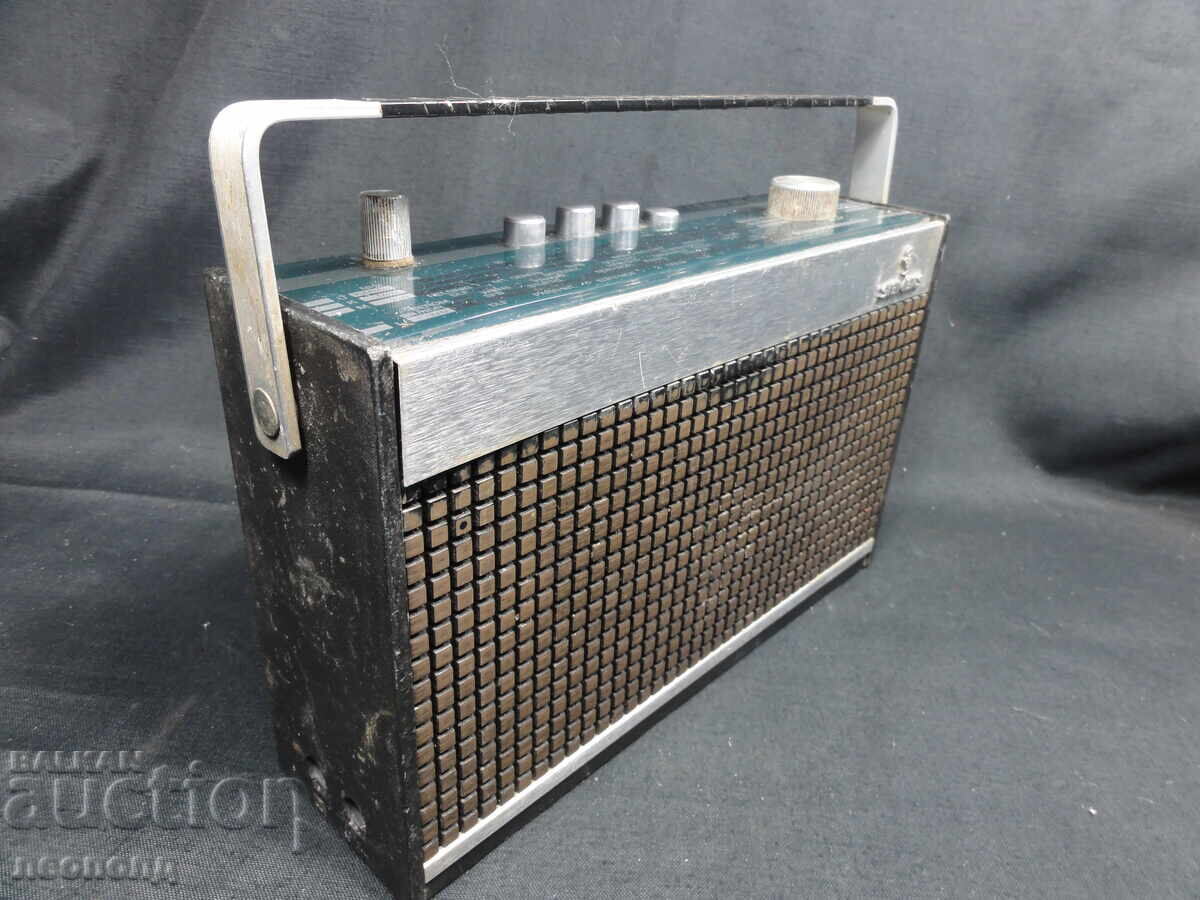 Auction  BZC STAR RETRO TRANSISTOR RADIO SIEMENS TURF RK 12