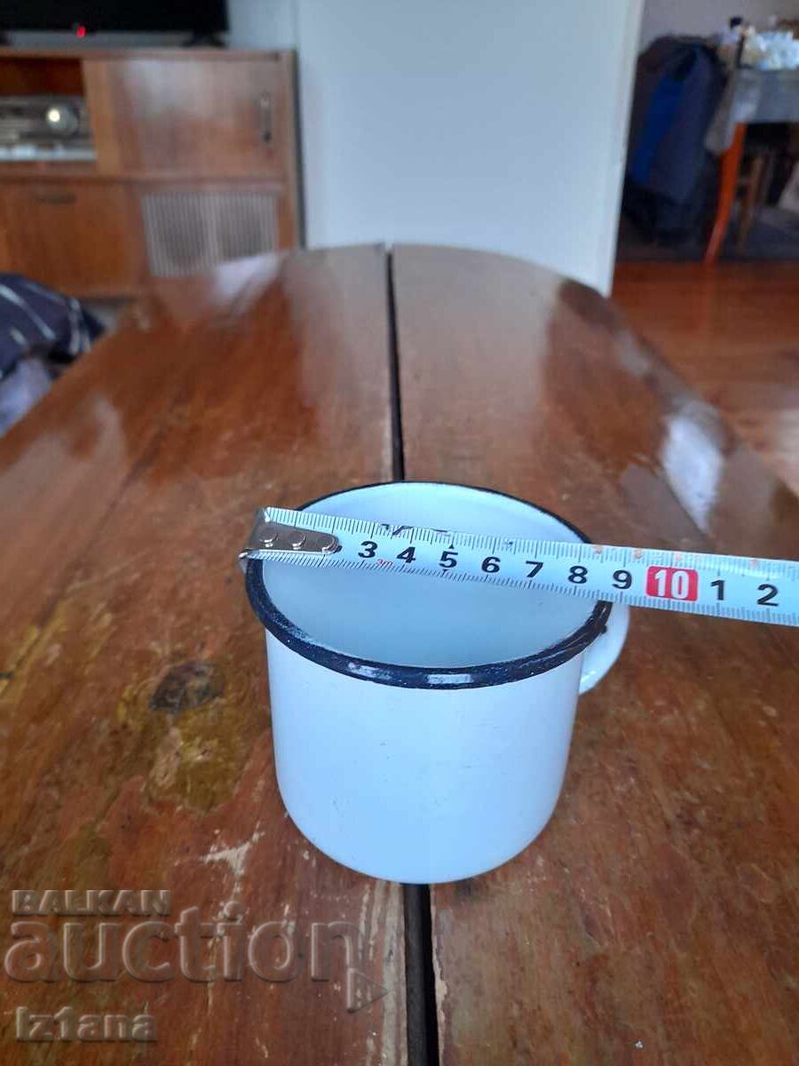 Παράδοση Παλιά σμάλτο κανάτα, γυαλί Παράδοση Παλιά σμάλτο κανάτα, γυαλί