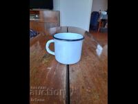 Cană, cană veche emailată